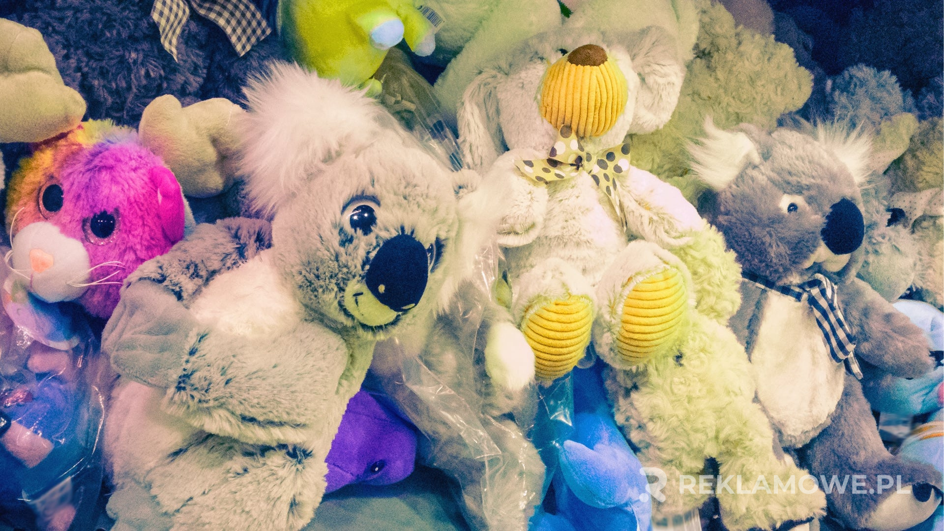 Maskotka reklamowa promująca markę