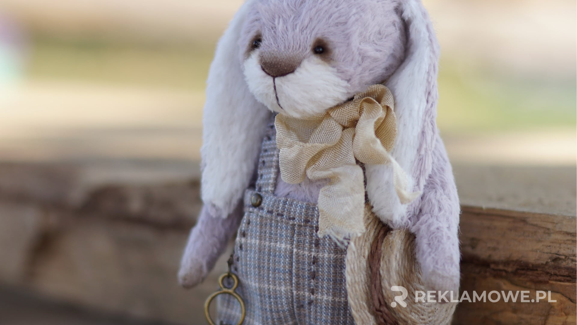 Maskotka reklamowa promująca markę